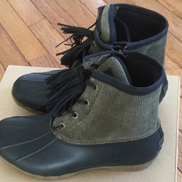 Sperry Women's Saltwater Tassel Corduroy Booties - Picture 12 of 13